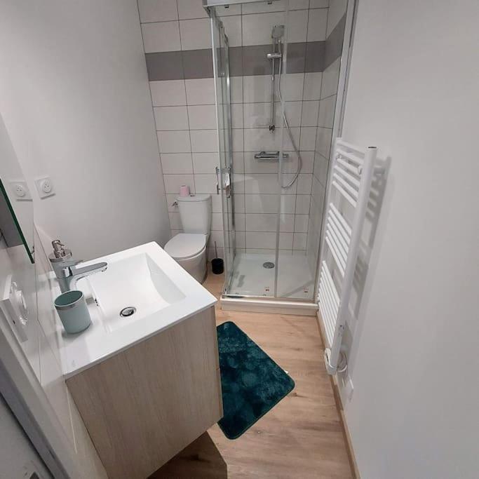 Bel Appartement F2 Hyper Centre Refait A Neuf Coutances Extérieur photo